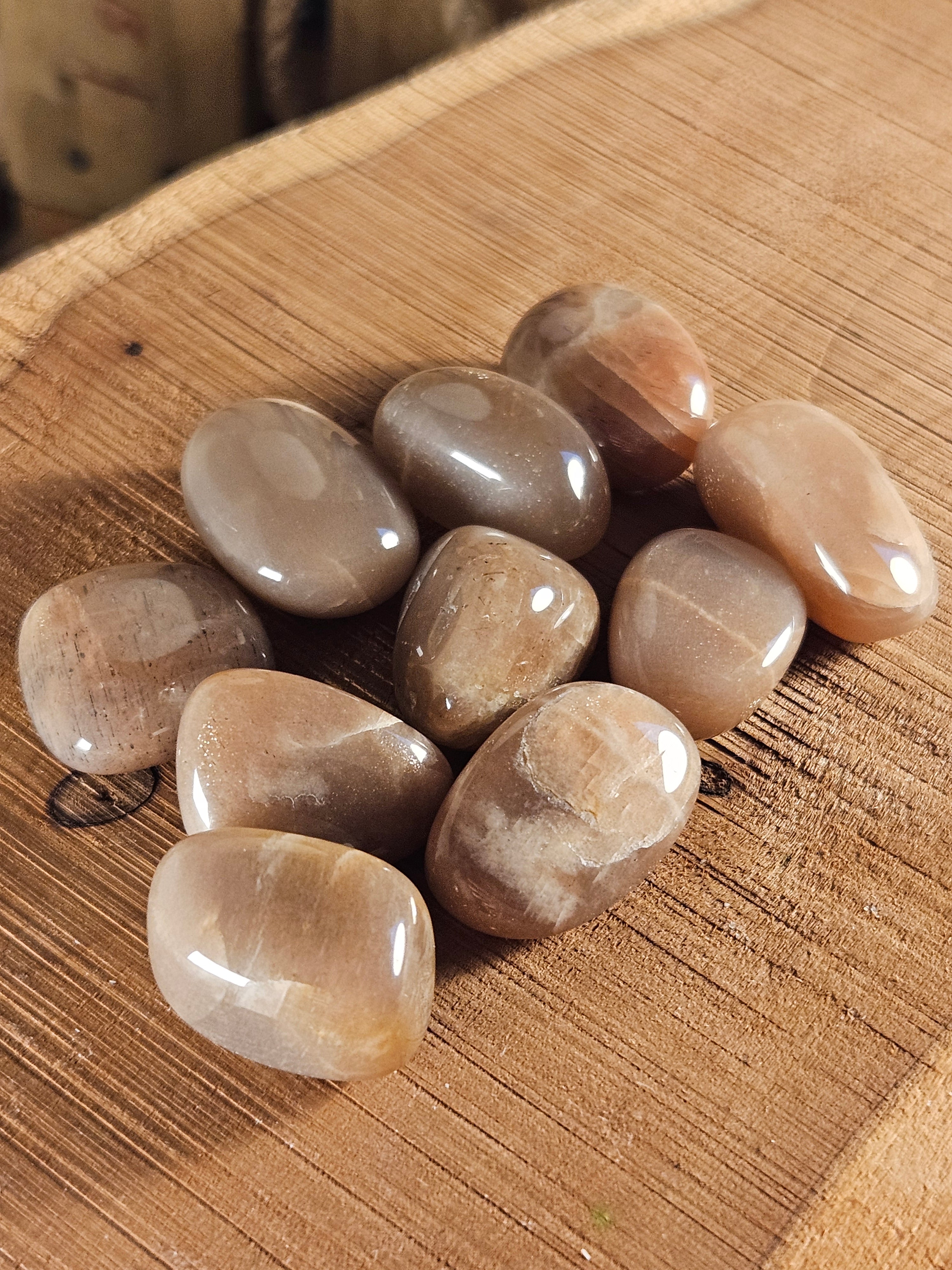 Moonstone tumble stones