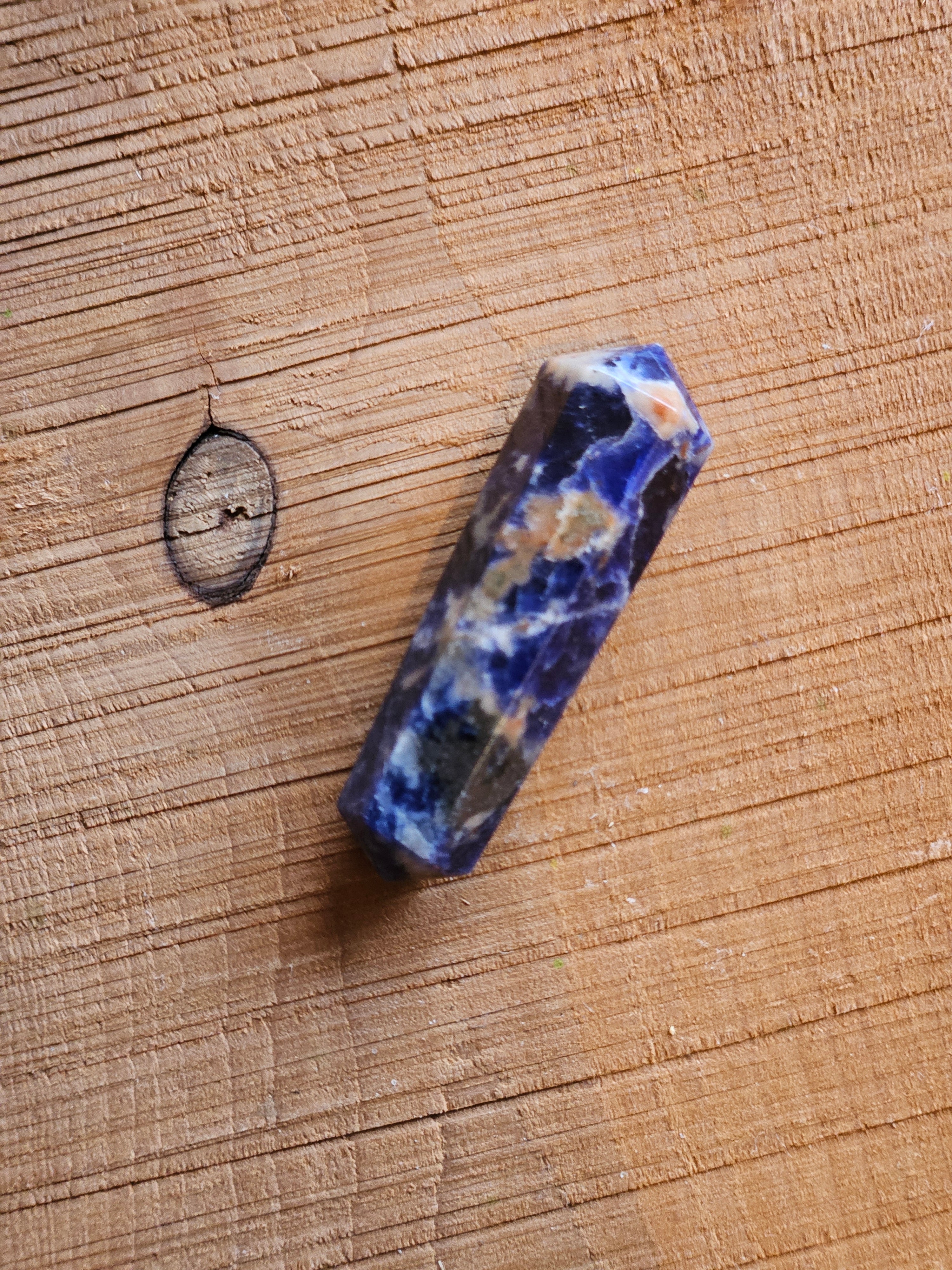 Sodalite point