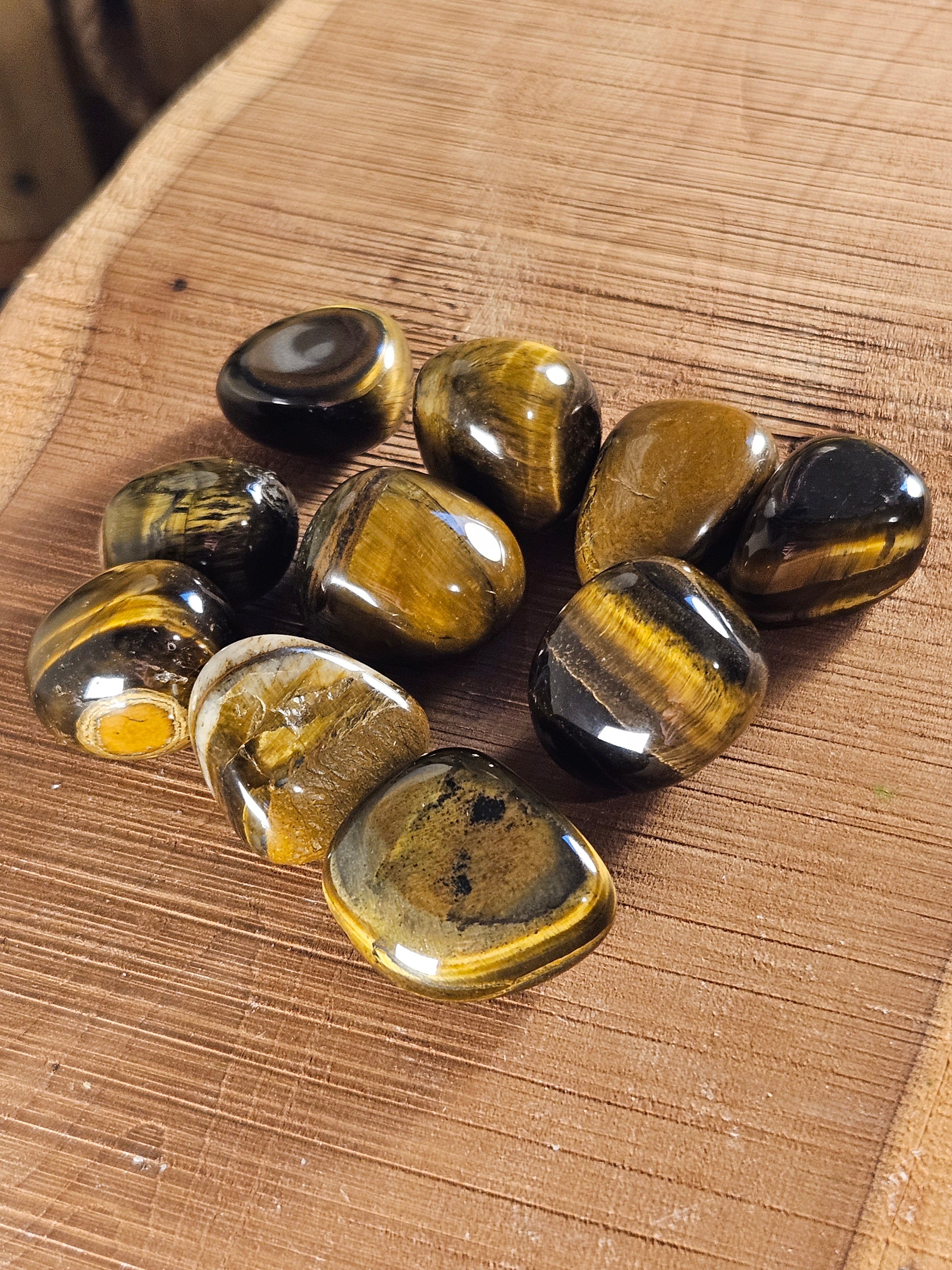 Tigers Eye tumble stones