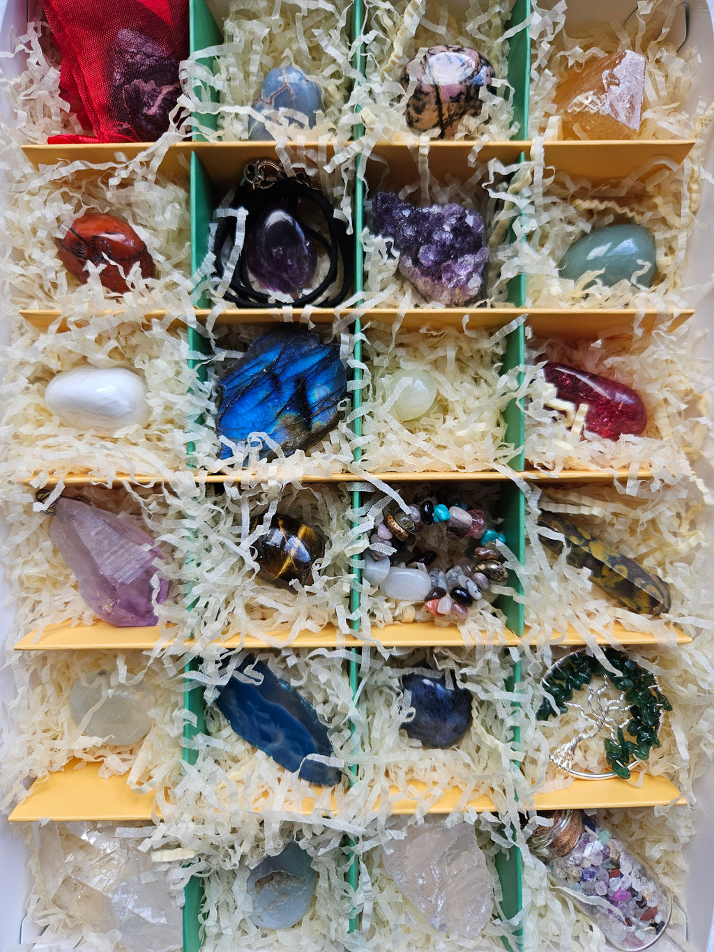 24 Day Crystal Advent Calendar | Handpicked Crystals & Gemstone Gifts
